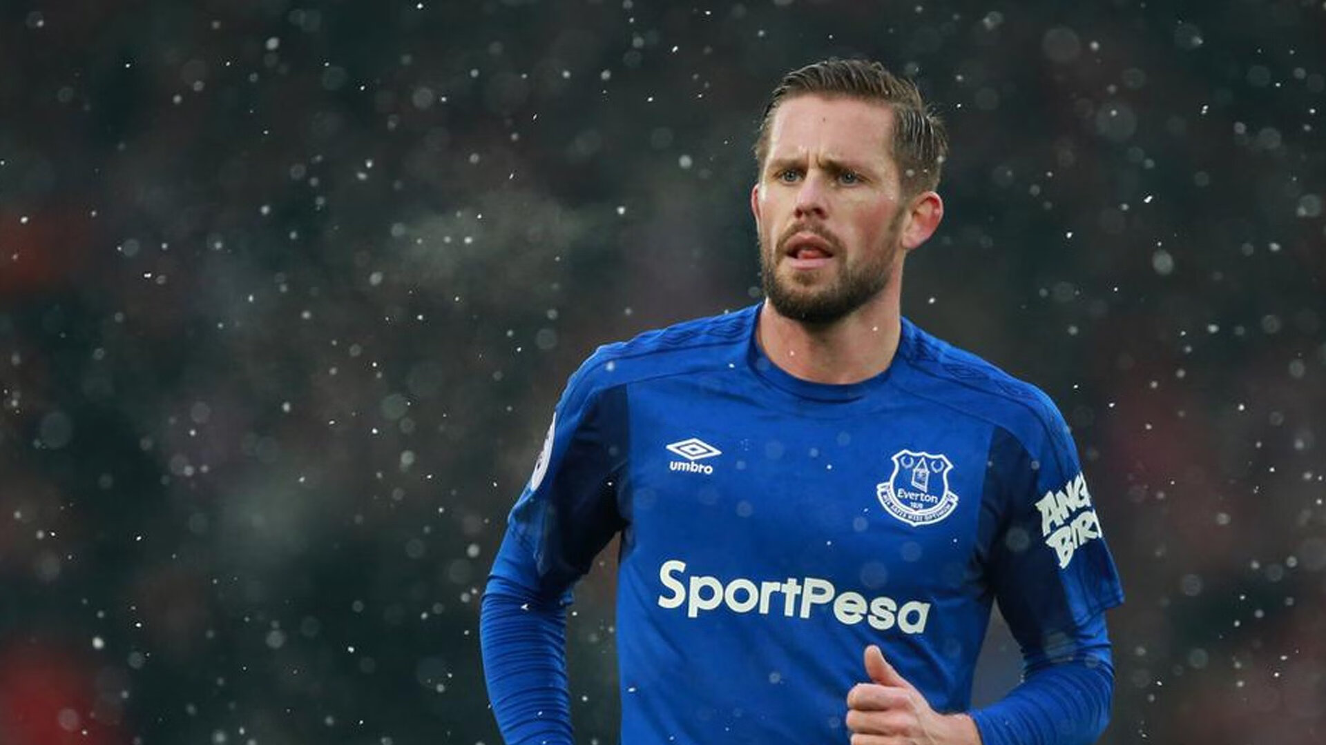 弗拉门戈边路突破连续冲击对方防线，弗拉门戈近期战绩